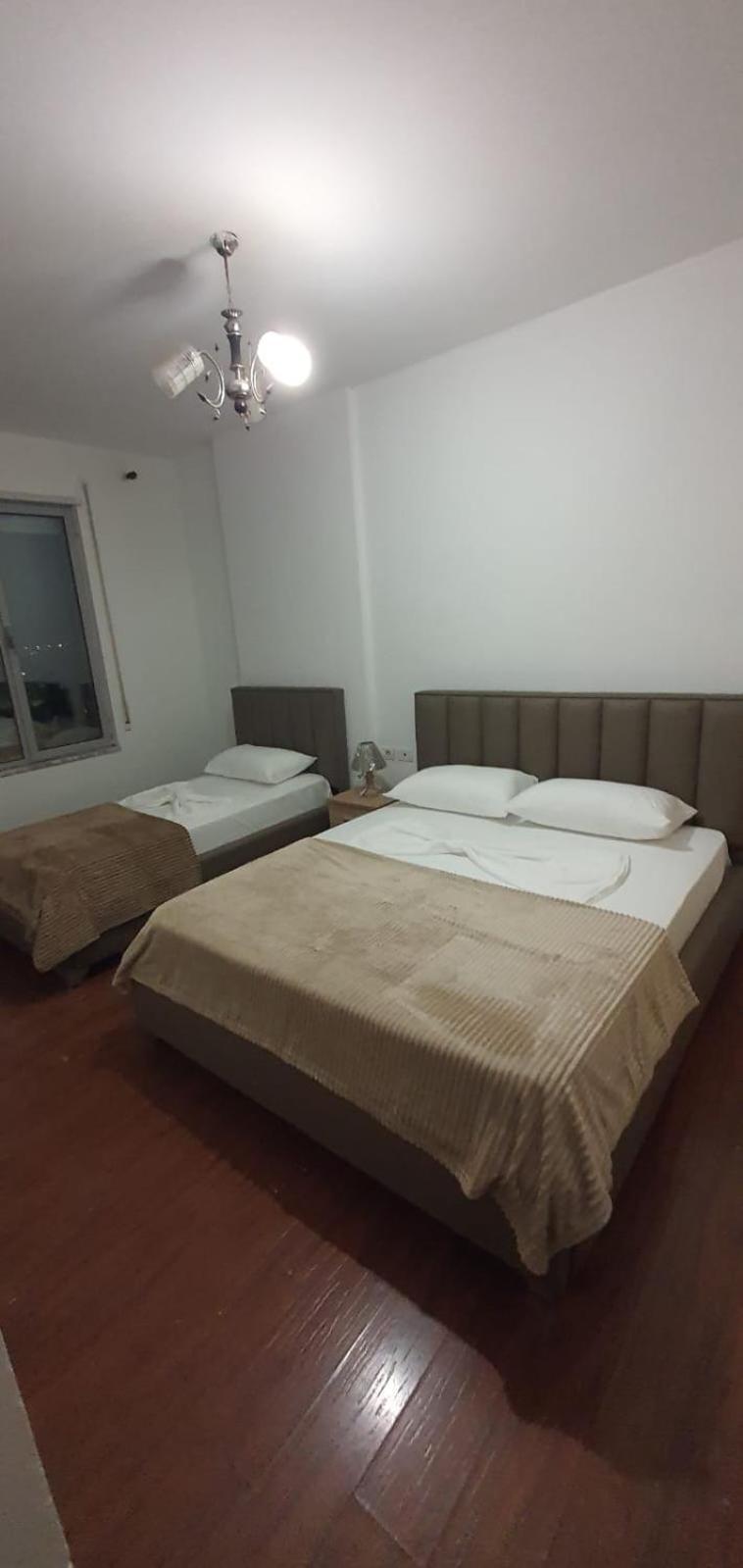 City Center Apartment Shkodër Extérieur photo